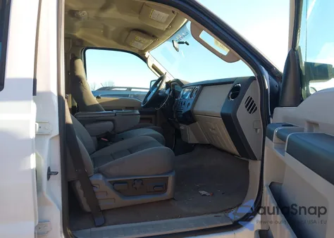 2010 Ford F-250 Cabela's/Harley-Davidson/King Ranch/Lariat/Xl/Xlt from USA, damaged, VIN 1FTSW2BR7AEA54902